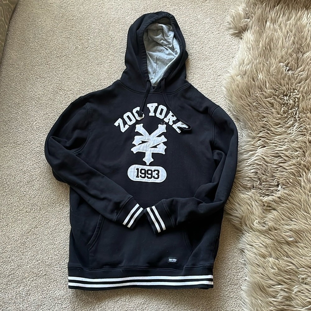 Black zoo, York, extra large, men’s hoodie, gray T-shirt, material lined hood